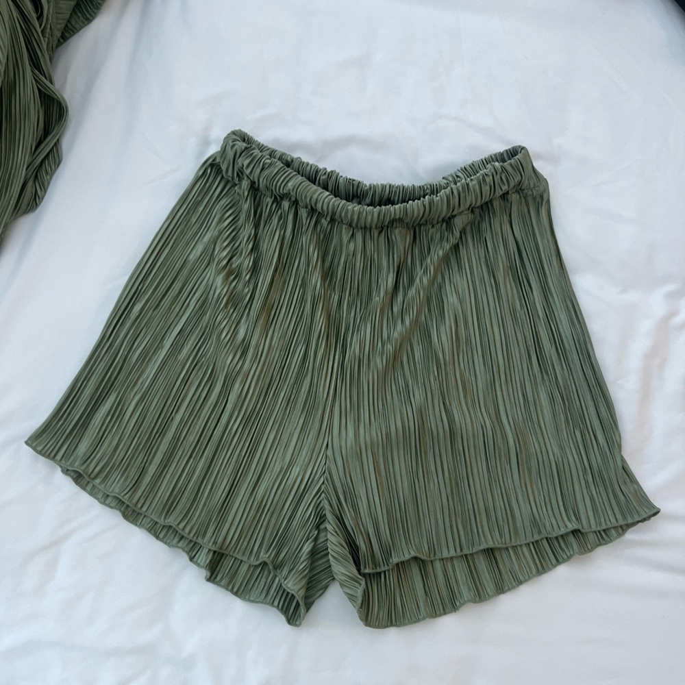 Green Matching Two Piece Set - image 3